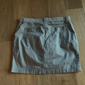 2/$8🎈Lee midrise skort size 12/M grey stretchy